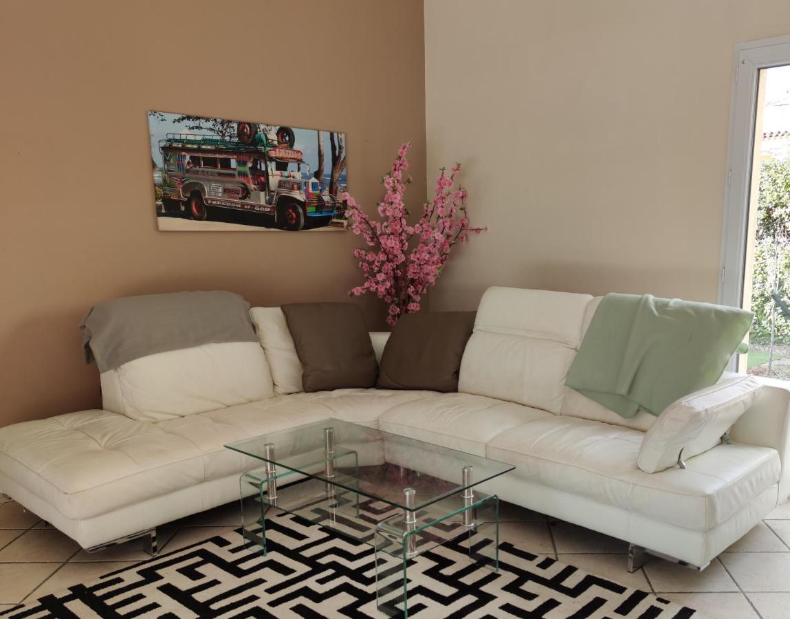 Peaceful 4 Stars Eco-Friendly Villa With Private Pool And Parking รอกเกอบรูน-ซูร์-อาร์ฌ็องส์ ภายนอก รูปภาพ